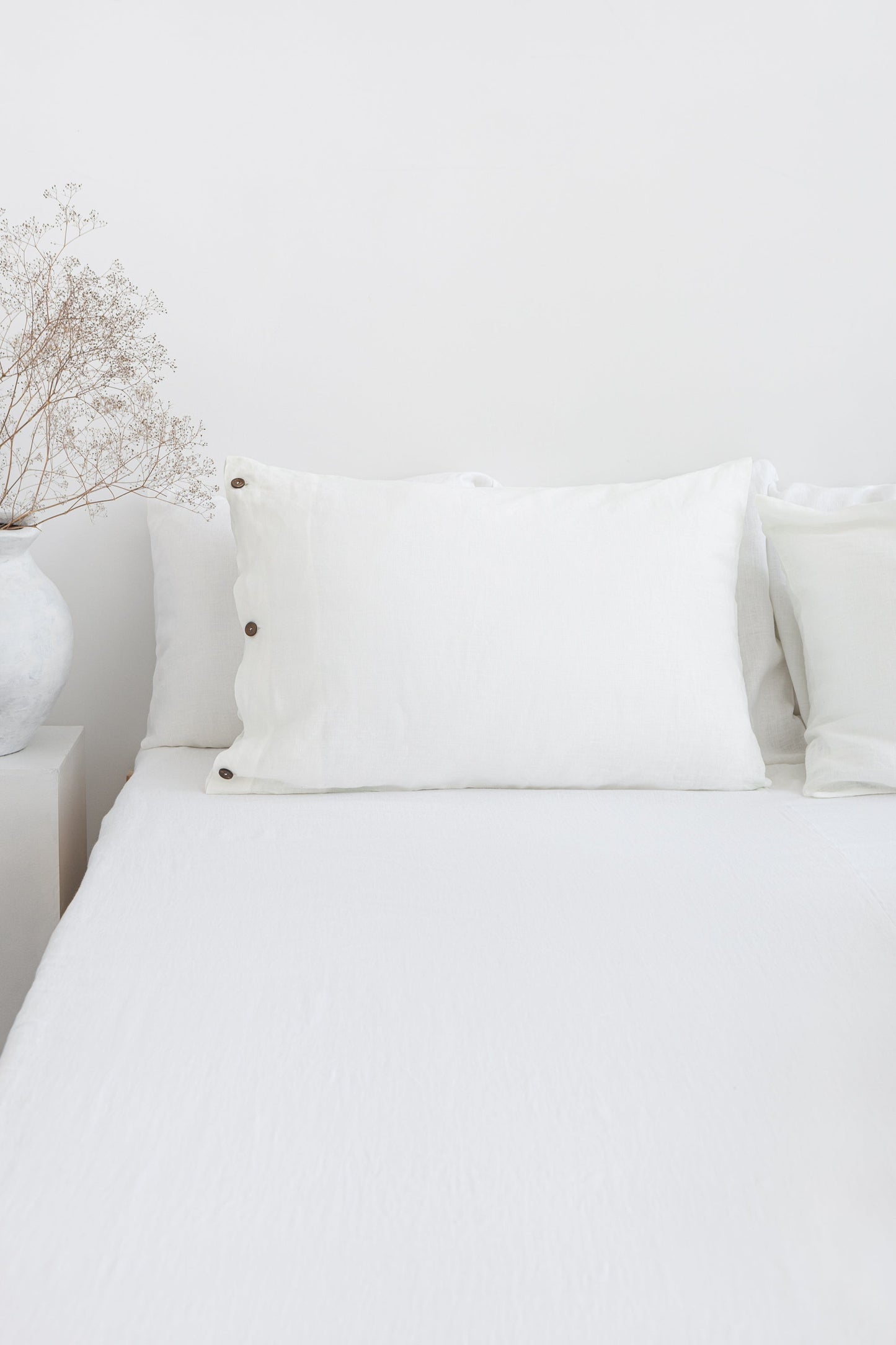 Light Chestnut linen pillowcase with coconut buttons
