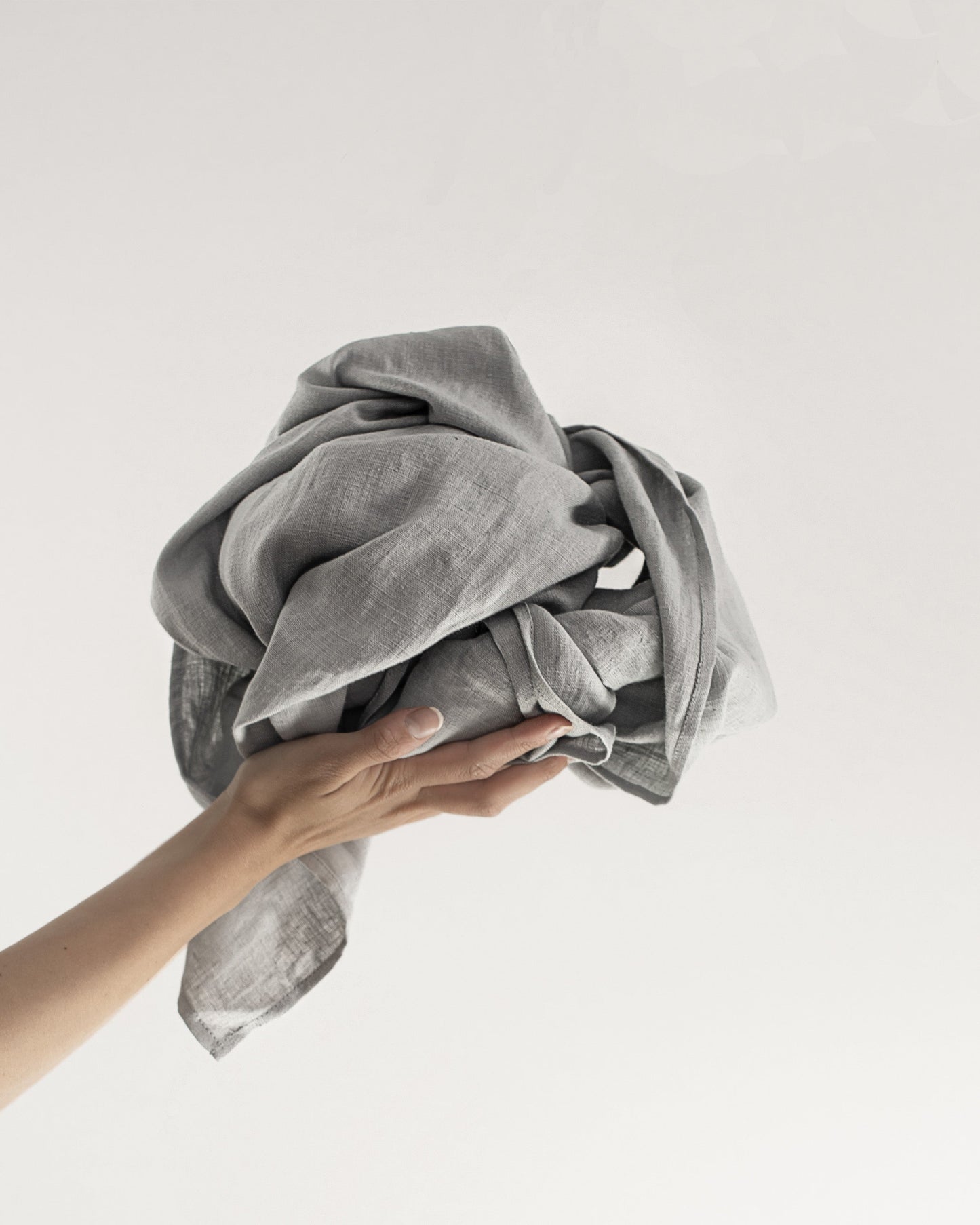 Snow White linen scarf